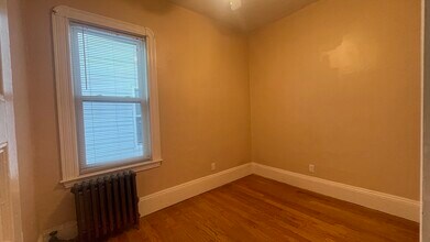 33 Hollander St in Boston, MA - Building Photo - Building Photo