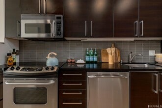 200 2nd St-Unit -206 in Oakland, CA - Building Photo - Building Photo