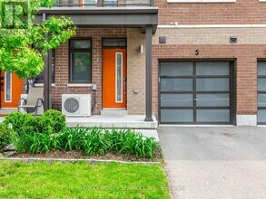 5 Lachine St in Vaughan, ON - Building Photo - Building Photo