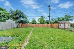 3704 Coolidge Ave in Baltimore, MD - Building Photo