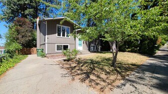 4107 E Pratt Ave in Spokane, WA - Building Photo