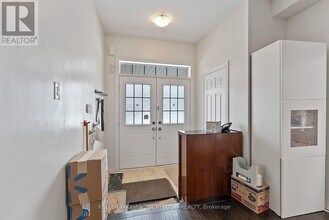 301 Oberfrick Ave in Vaughan, ON - Building Photo - Building Photo