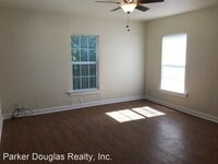 416 Shannon St photo'