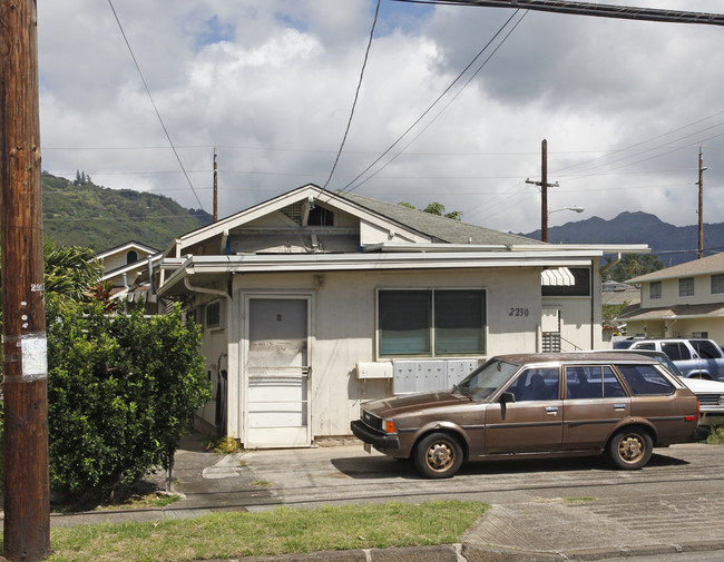 2230 S Beretania St in Honolulu, HI - Building Photo - Building Photo