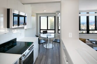 2000 Broadway Street Apartments in San Francisco, CA - Foto de edificio - Building Photo