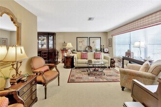 4909 S Elberon St in Tampa, FL - Building Photo - Building Photo