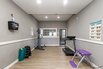 Garden View Terrace in Nashville, TN - Building Photo - Building Photo