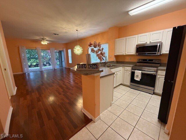 8137 Pacific Beach Dr in Ft. Myers, FL - Building Photo - Building Photo