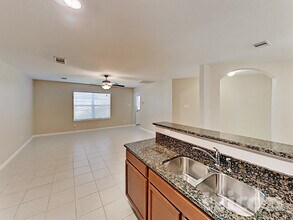 709 Totem Trail Dr in La Marque, TX - Building Photo - Building Photo