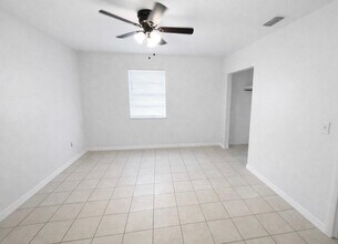 5010 Killarney Ave in Fort Pierce, FL - Building Photo - Building Photo