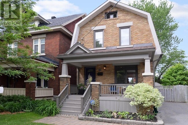 property at 118 Caroline Ave