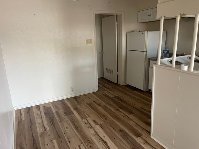 property at 414 E Avenue A