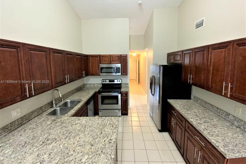 8506 Eagle Run Dr in Boca Raton, FL - Building Photo