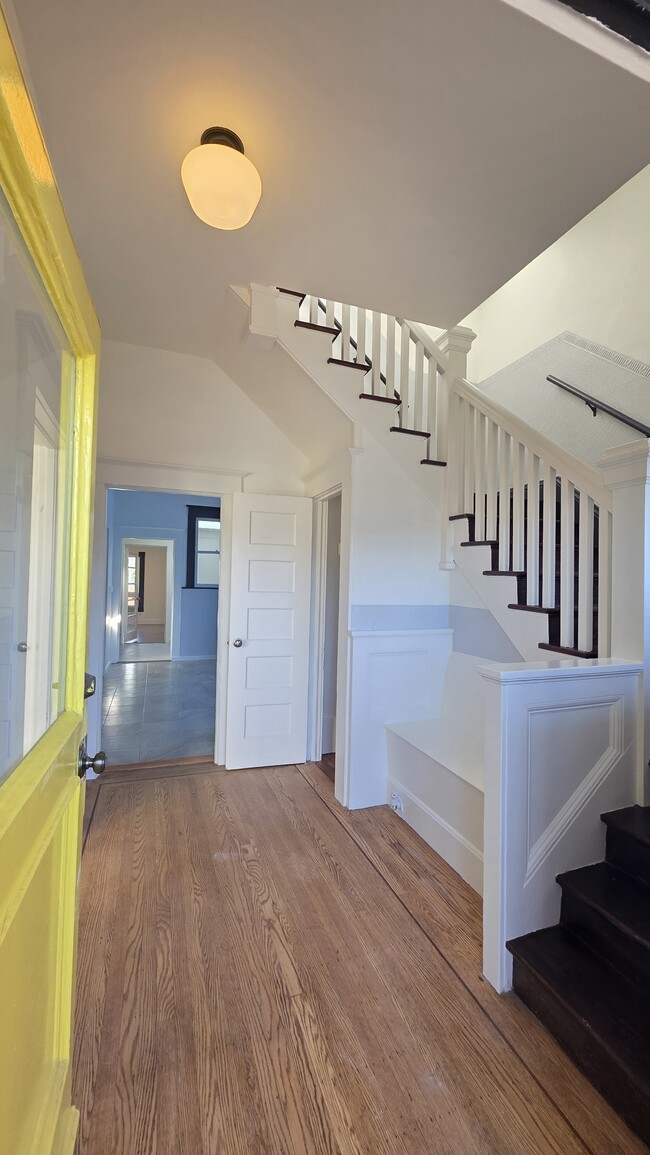 1590 Underwood Ave in San Francisco, CA - Building Photo - Building Photo