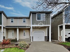 16617 53rd Ave Ct E in Tacoma, WA - Building Photo