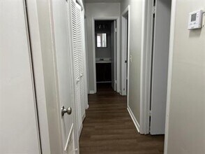 220 Garden Cir in Hinesville, GA - Building Photo - Building Photo