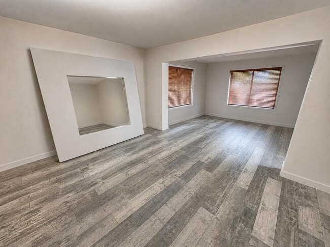 property at 600 NW 33rd St