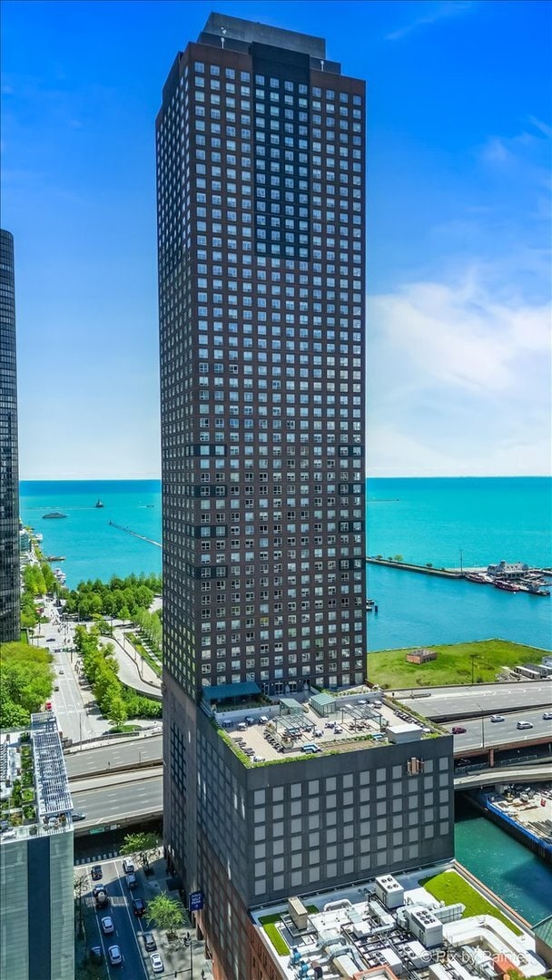 474 N Lake Shore Dr in Chicago, IL - Building Photo - Building Photo