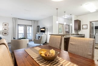 City Green Apartments in Chattanooga, TN - Building Photo - Building Photo