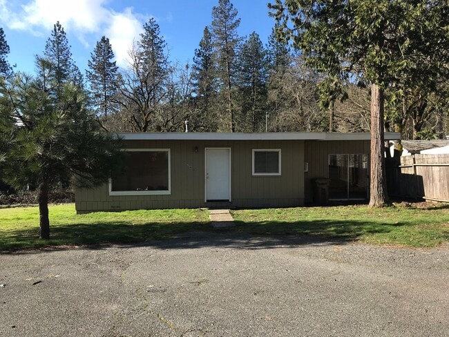property at 2802-2802 NW Highland Ave