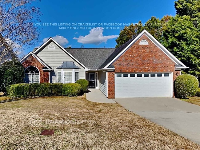 1679 Crestfield Ln NW