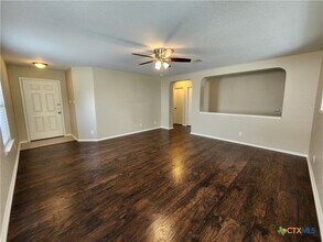 372 Copper Path Dr in New Braunfels, TX - Building Photo - Building Photo