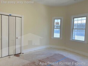 32 Putnam Ave in Cambridge, MA - Foto de edificio - Building Photo