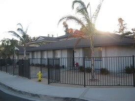 346 S Ashford Ave in Rialto, CA - Building Photo