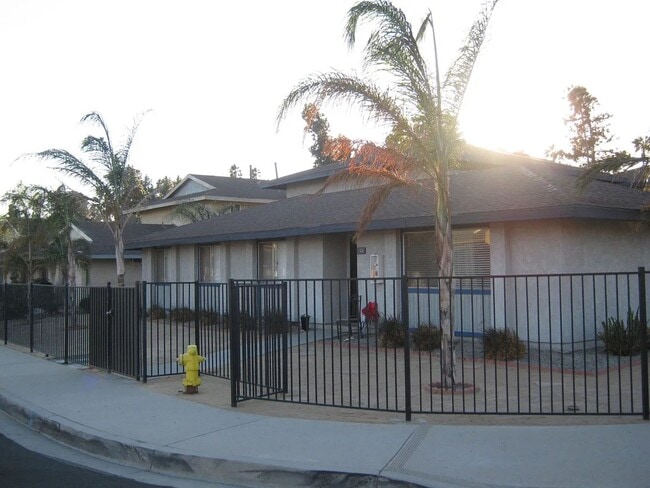 property at 346 S Ashford Ave
