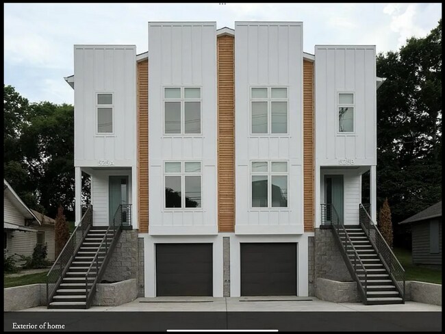 property at 525 Wedgewood Ave