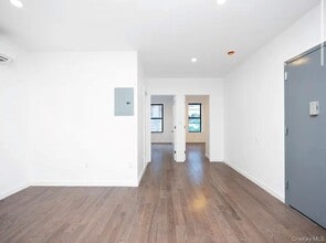 2506 Hughes Ave in Bronx, NY - Building Photo - Building Photo