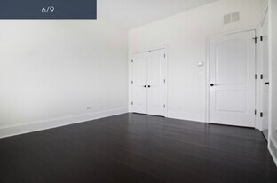 2500 Green Bay Rd, Unit 302 in Evanston, IL - Building Photo