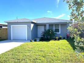 514 NW 11th Ave in Boynton Beach, FL - Building Photo