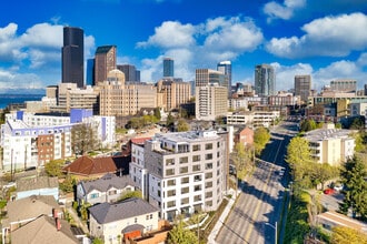 Metro Line Flats in Seattle, WA - Foto de edificio - Building Photo