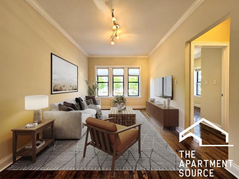 736 W Addison St, Unit 1 in Chicago, IL - Building Photo