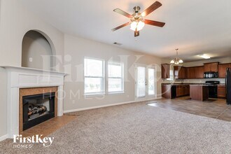 2045 Kensington Ct in Calera, AL - Building Photo - Building Photo