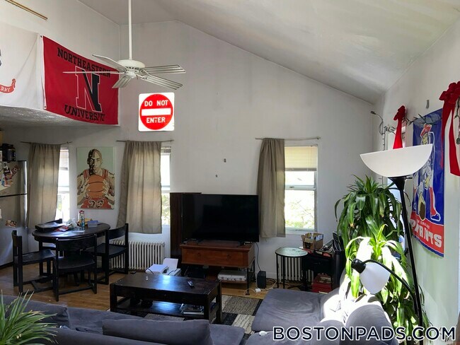 6 Shepard St