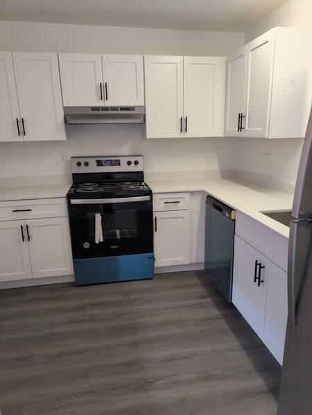 property at 2690 Somerset Dr