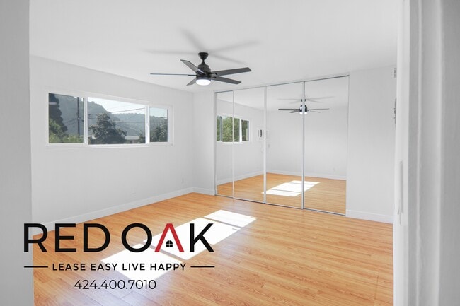 211 S Ave 57, Unit 201 in Los Angeles, CA - Foto de edificio - Building Photo