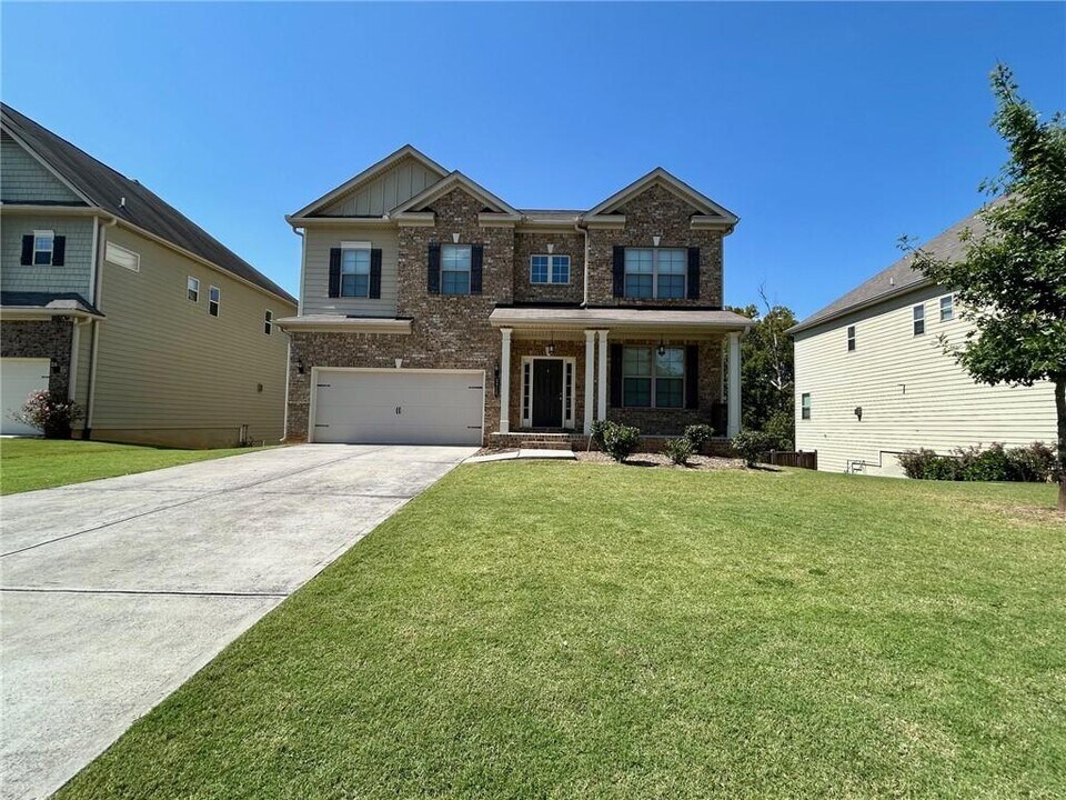 5315 Mirror Lake Dr in Cumming, GA - Building Photo