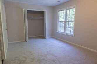 721 Redland Dr in Jonesboro, GA - Building Photo - Building Photo