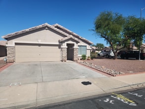 8762 E Carol Ave in Mesa, AZ - Building Photo - Building Photo