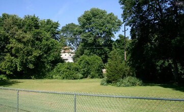 40 Union St, Unit #2 in Morrisville, PA - Building Photo - Building Photo