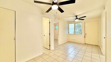 739 Lukepane Ave in Honolulu, HI - Building Photo - Building Photo