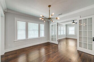1011 W Allen Ave in Fort Worth, TX - Building Photo - Building Photo