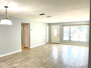 4603 W Villa Rosa St in Tampa, FL - Building Photo - Building Photo