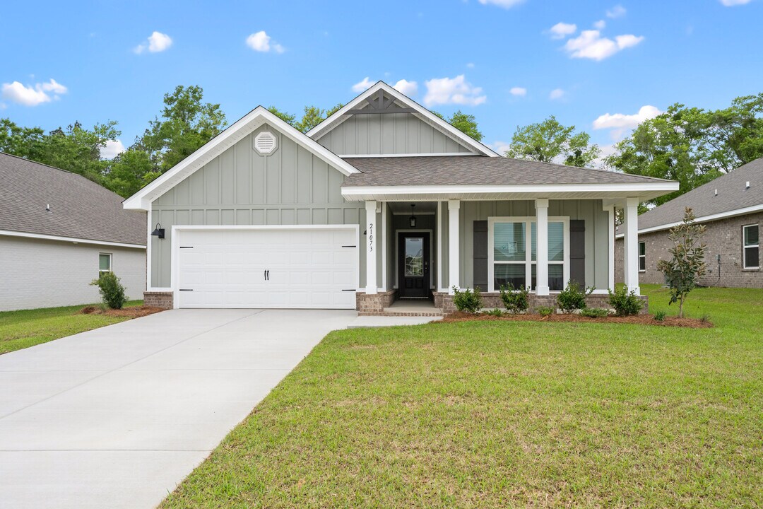 21073 Teluga Ave in Fairhope, AL - Building Photo