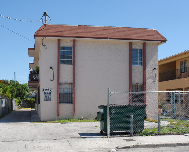 1257 NW 3rd St in Miami, FL - Building Photo - Building Photo