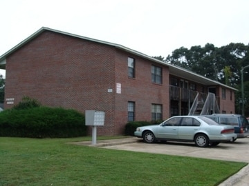 Oak View Apartments in Ayden, NC - Foto de edificio - Building Photo