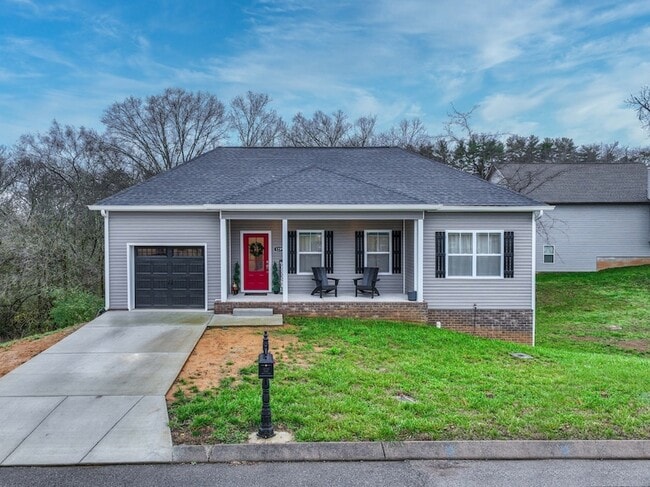 1239 Oxford Village Cir in Columbia, TN - Building Photo - Building Photo
